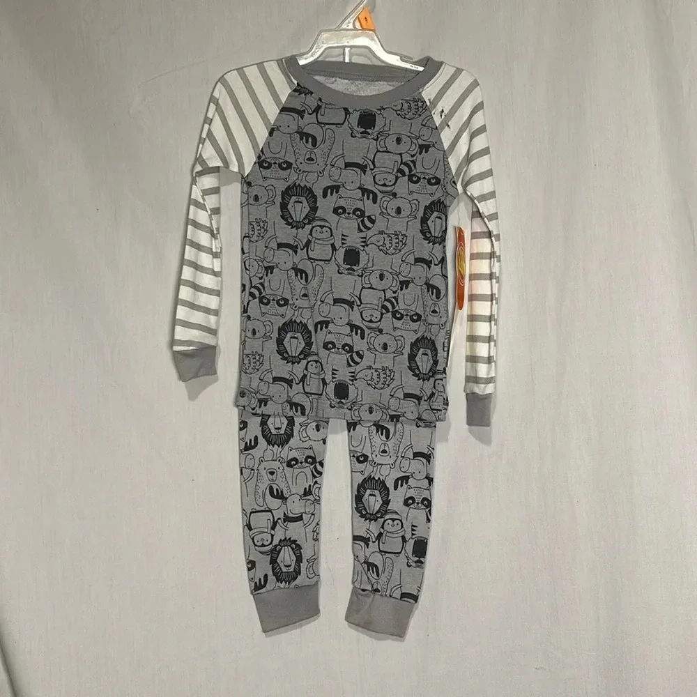 NWT wonder nation gray & black animal print long sleeve shirt & pants pajama set